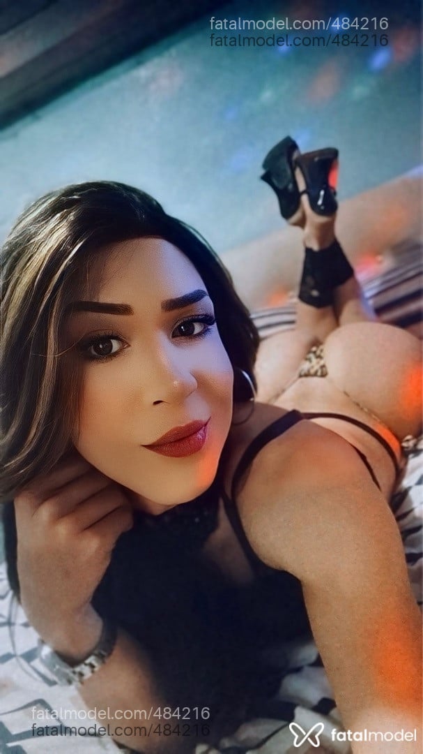 Acompanhante travesti loira (o) de olhos castanhos - Laurah Portilla