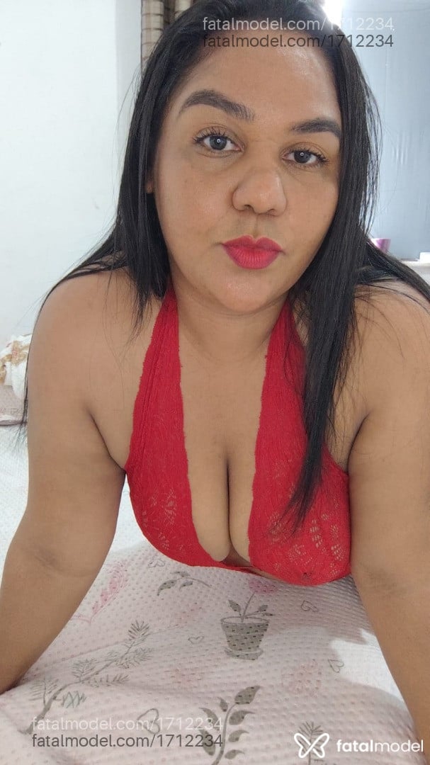 Acompanhante mulher morena (o) de olhos castanhos - Ana Júlia