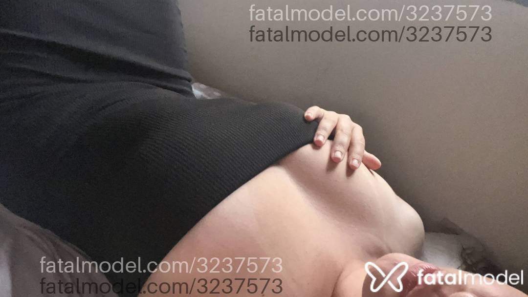 Acompanhante mulher com cabelo castanho de olhos castanhos - Larissa Gouveia Acompanhante mulher com cabelo castanho de olhos castanhos - Larissa Gouveia