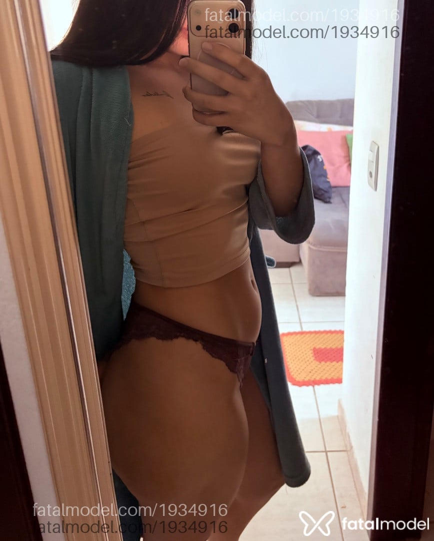 Acompanhante mulher morena (o) de olhos castanhos - Amanda Camargo