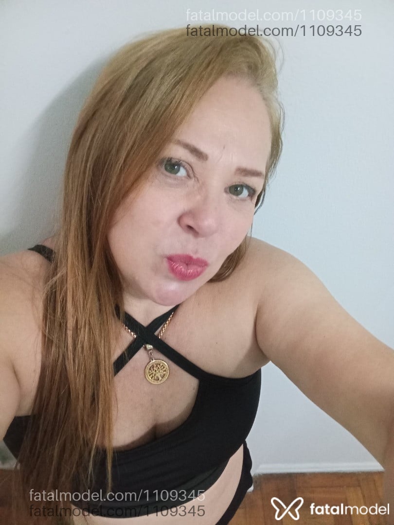 Acompanhante mulher loira (o) de olhos verdes - Bianca