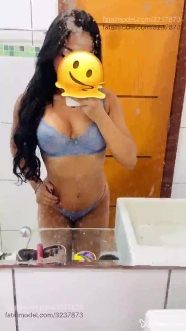 Acompanhante mulher com cabelo castanho de olhos castanhos em Imperatriz Acompanhante mulher com cabelo castanho de olhos castanhos em Imperatriz - Stella Shi