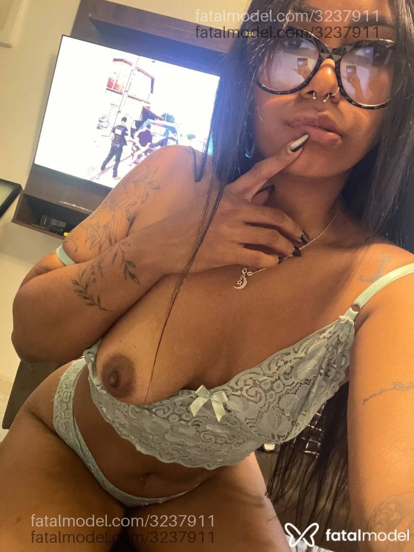 Acompanhante mulher morena (o) de olhos mel - Yohana Oliveira