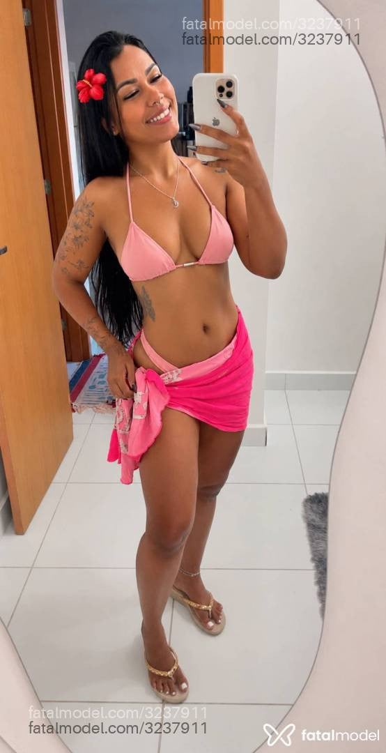 Acompanhante mulher morena (o) de olhos mel - Yohana Oliveira