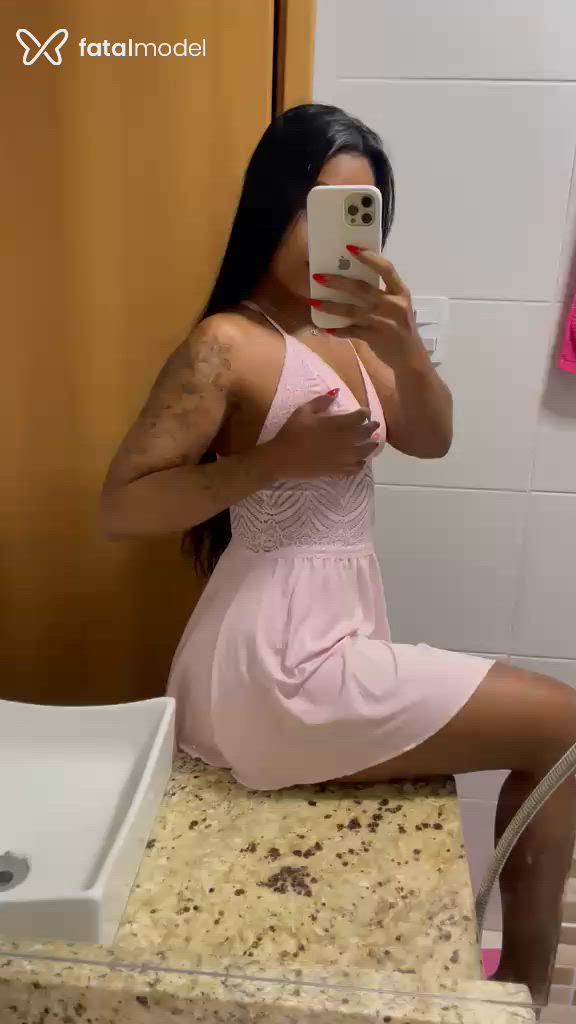Acompanhante mulher morena (o) de olhos mel - Yohana Oliveira Acompanhante mulher morena (o) de olhos mel - Yohana Oliveira