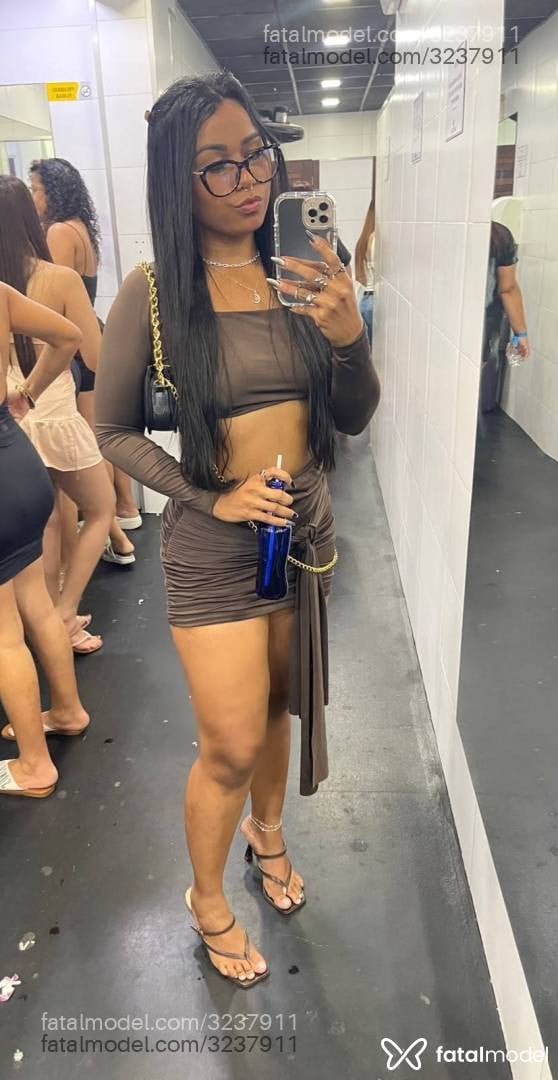 Acompanhante mulher morena (o) de olhos mel - Yohana Oliveira