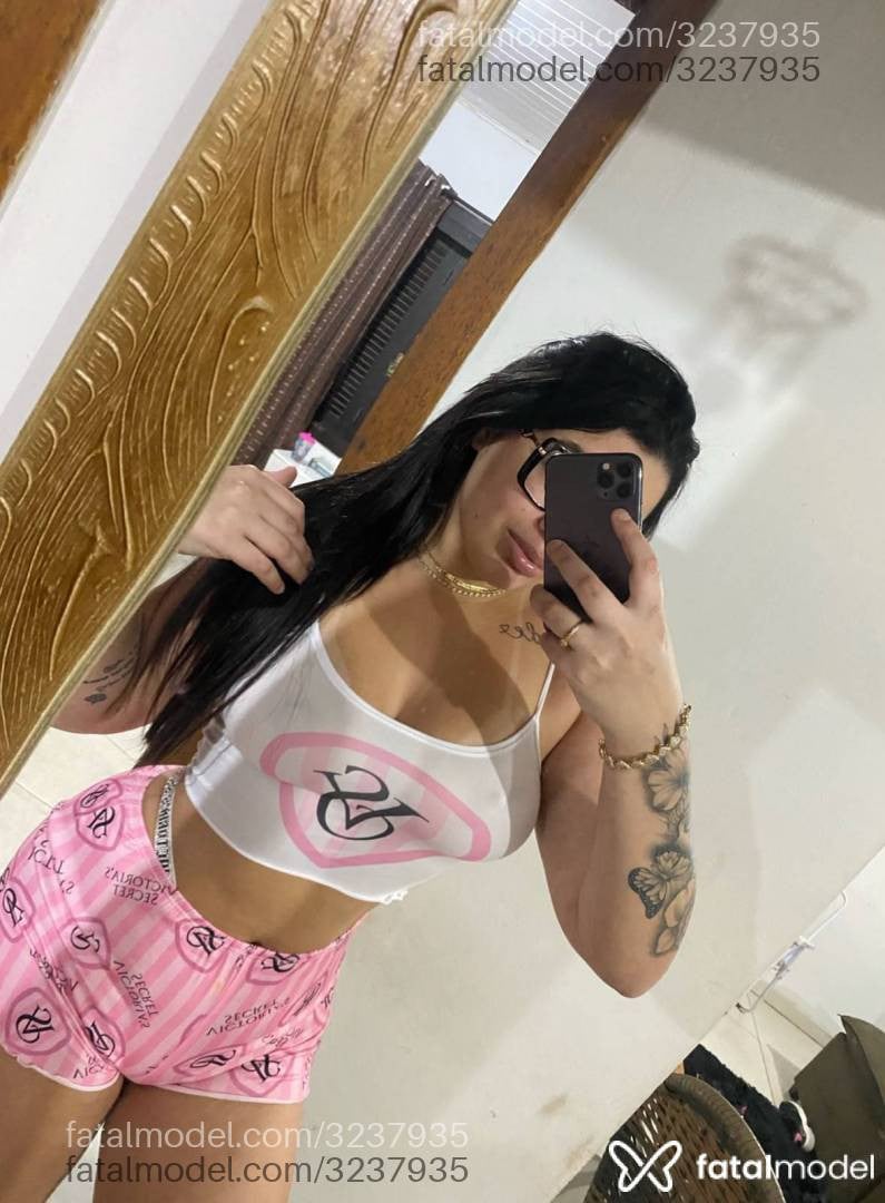 Acompanhante mulher morena (o) de olhos mel - Raissa
