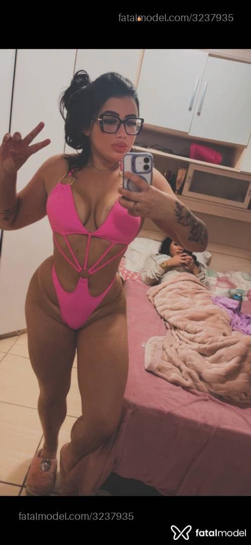 Acompanhante mulher morena (o) de olhos mel em Cachoeirinha - Raissa