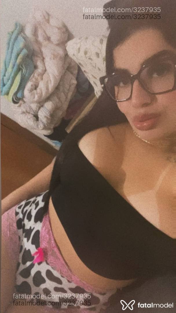 Acompanhante mulher morena (o) de olhos mel - Raissa
