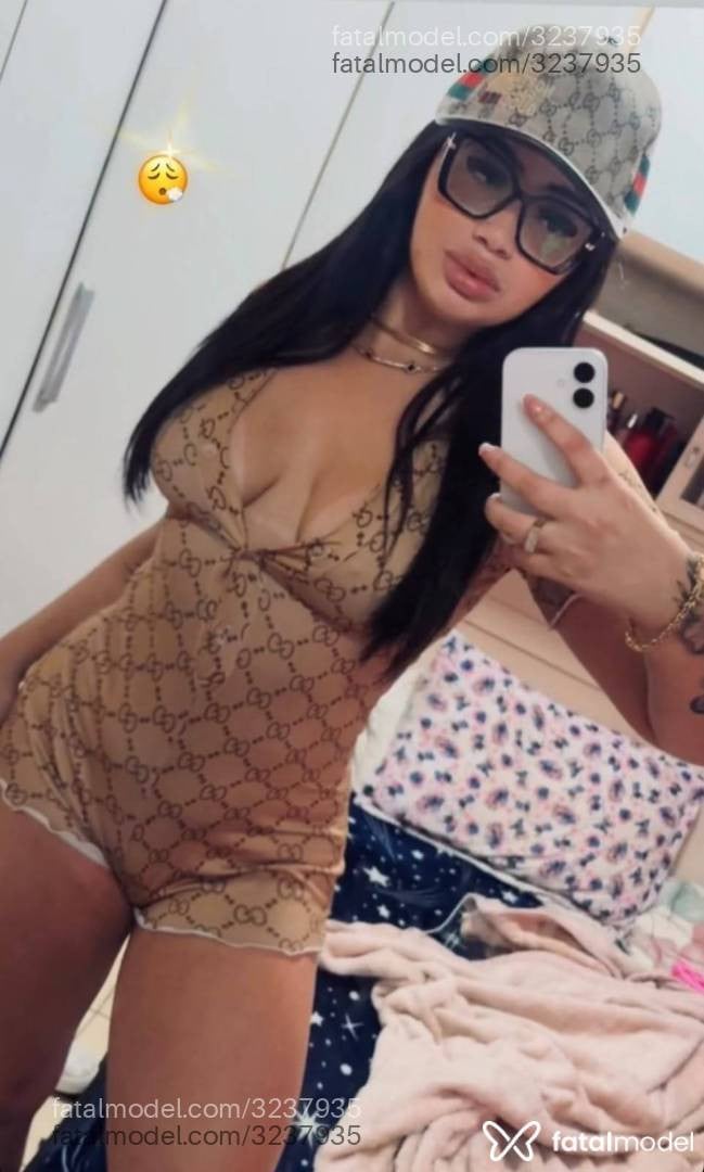 Acompanhante mulher morena (o) de olhos mel - Raissa