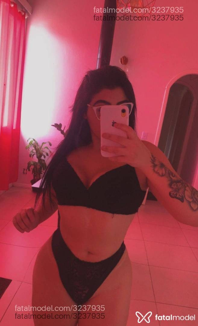 Acompanhante mulher morena (o) de olhos mel - Raissa