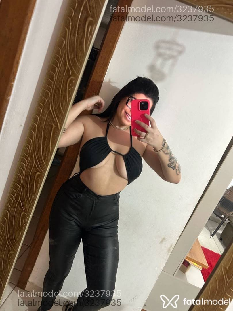 Acompanhante mulher morena (o) de olhos mel - Raissa