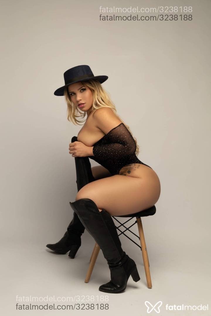 Acompanhante mulher com cabelo castanho de olhos castanhos em Araras - Laura