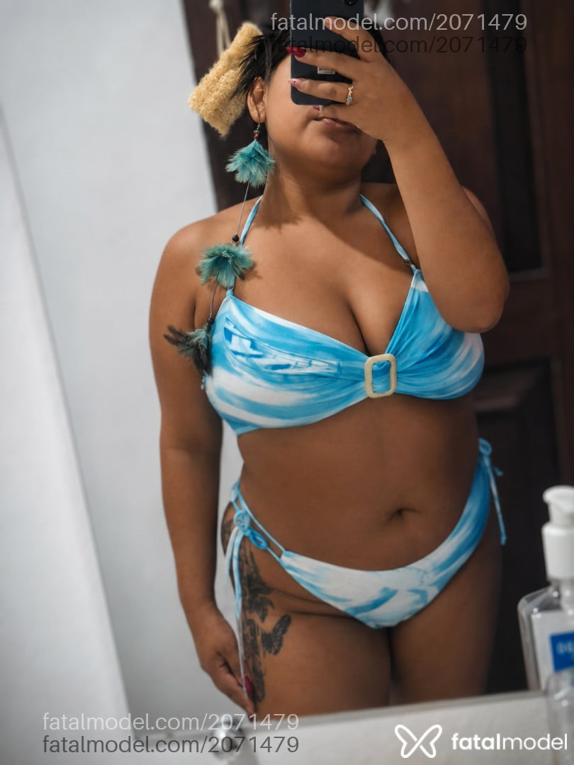 Acompanhante mulher morena (o) de olhos pretos - Nandha Santhos