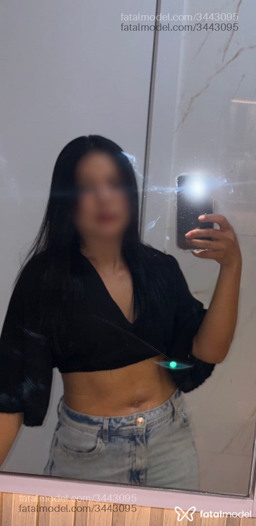 Acompanhante mulher morena (o) de olhos mel - Luiza