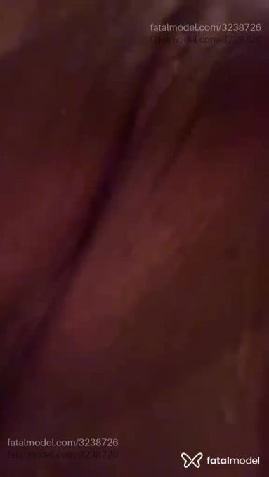 Acompanhante mulher morena (o) de olhos castanhos em Cambé Acompanhante mulher morena (o) de olhos castanhos em Cambé - Milla