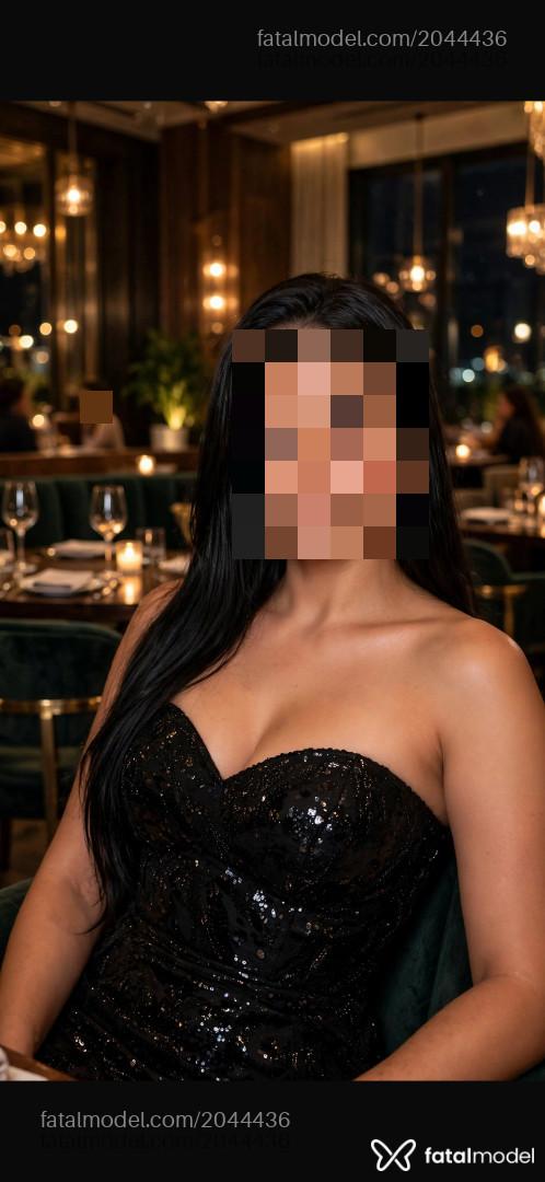 Acompanhante mulher com cabelo castanho de olhos castanhos - Juh