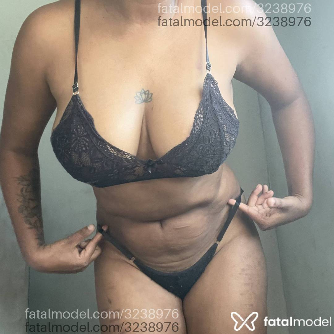 Acompanhante mulher com cabelo castanho de olhos castanhos em Virtual - Nanda Reis