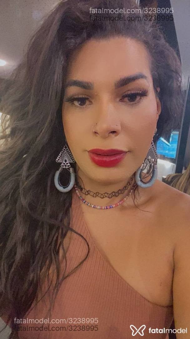 Acompanhante mulher trans com cabelo castanho de olhos pretos em Rio de Janeiro - Mimy