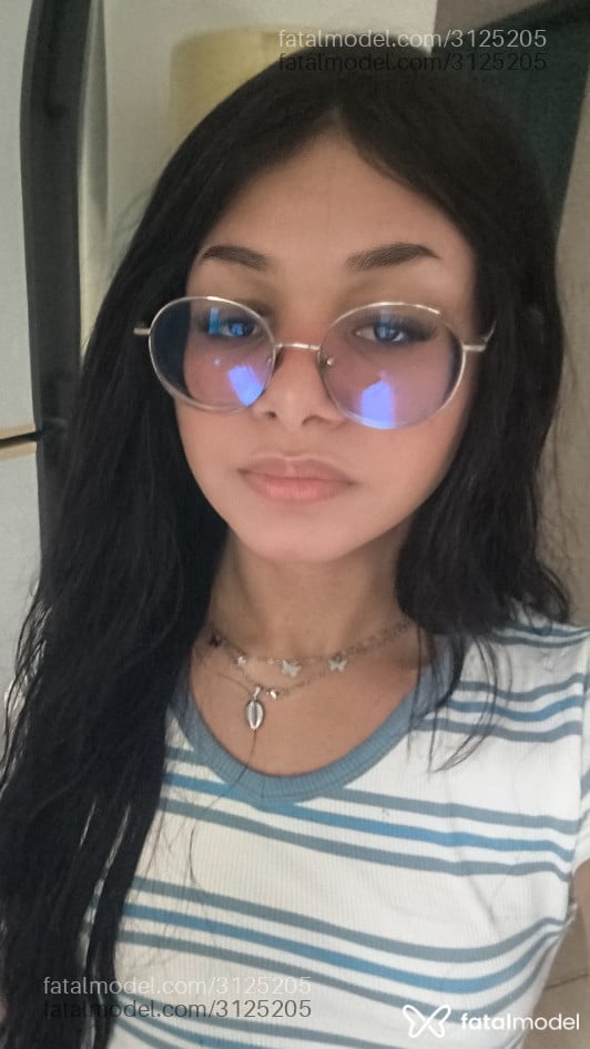 Acompanhante mulher trans loira (o) de olhos pretos - Andressa