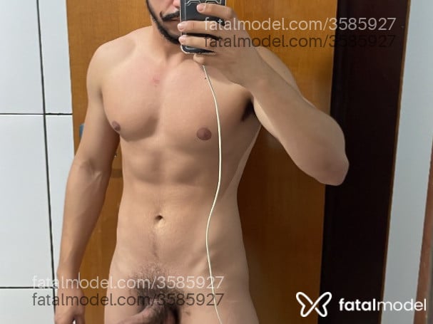 Acompanhante homem morena (o) de olhos pretos - Juliano