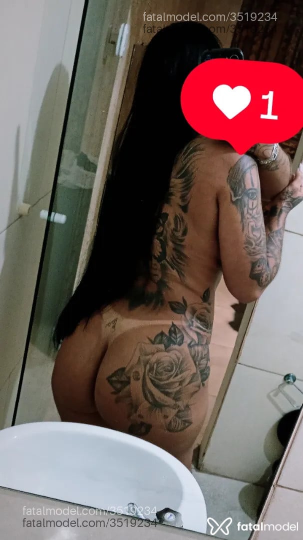 Acompanhante mulher morena (o) de olhos pretos - Thamires