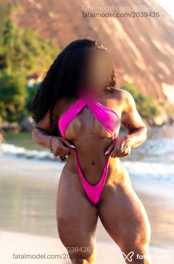 Acompanhante mulher morena (o) de olhos mel - Carla Ferraz