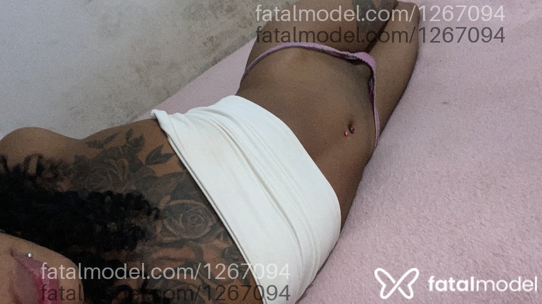 Acompanhante mulher trans morena (o) de olhos castanhos - Soares