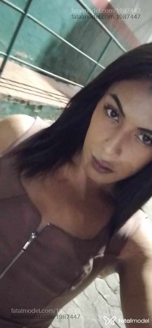 Acompanhante mulher trans morena (o) de olhos castanhos - Teresa Chaves