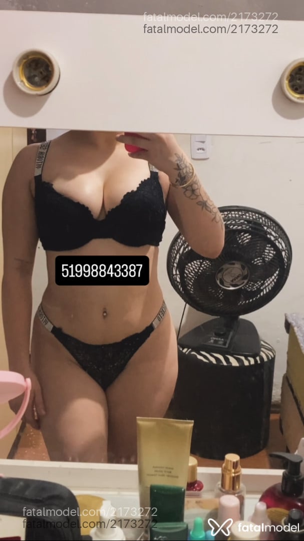 Acompanhante mulher morena (o) de olhos castanhos - Renata