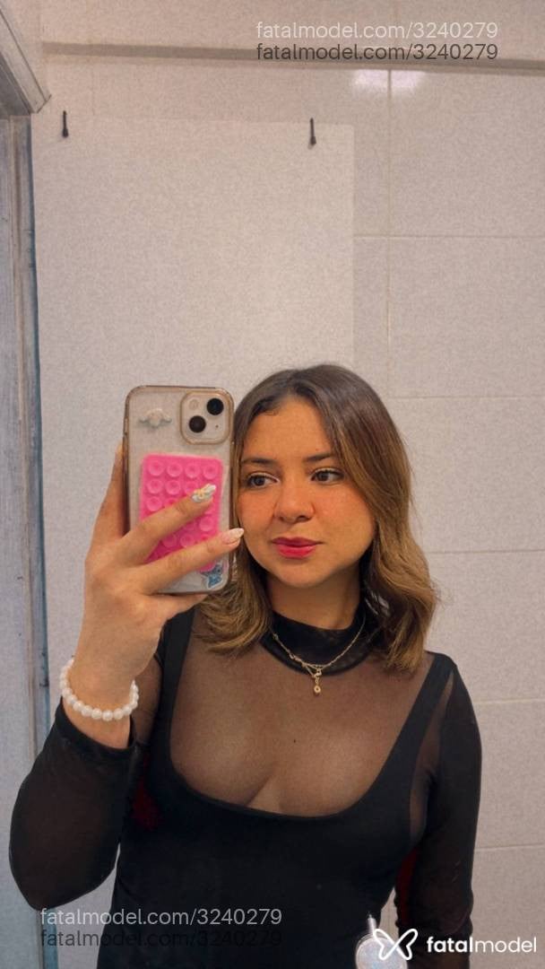 Acompanhante mulher com cabelo castanho de olhos castanhos em Curitiba - Mar Venezuelana