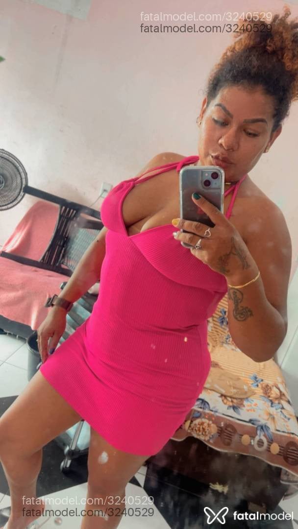 Acompanhante mulher com cabelo castanho de olhos pretos - Silva Acompanhante mulher com cabelo castanho de olhos pretos - Silva