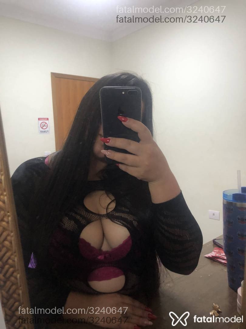 Acompanhante mulher morena (o) de olhos castanhos - Morenah