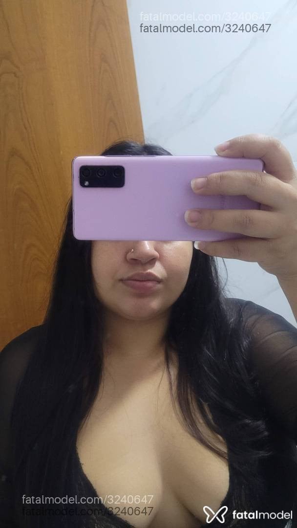 Acompanhante mulher morena (o) de olhos castanhos - Morenah