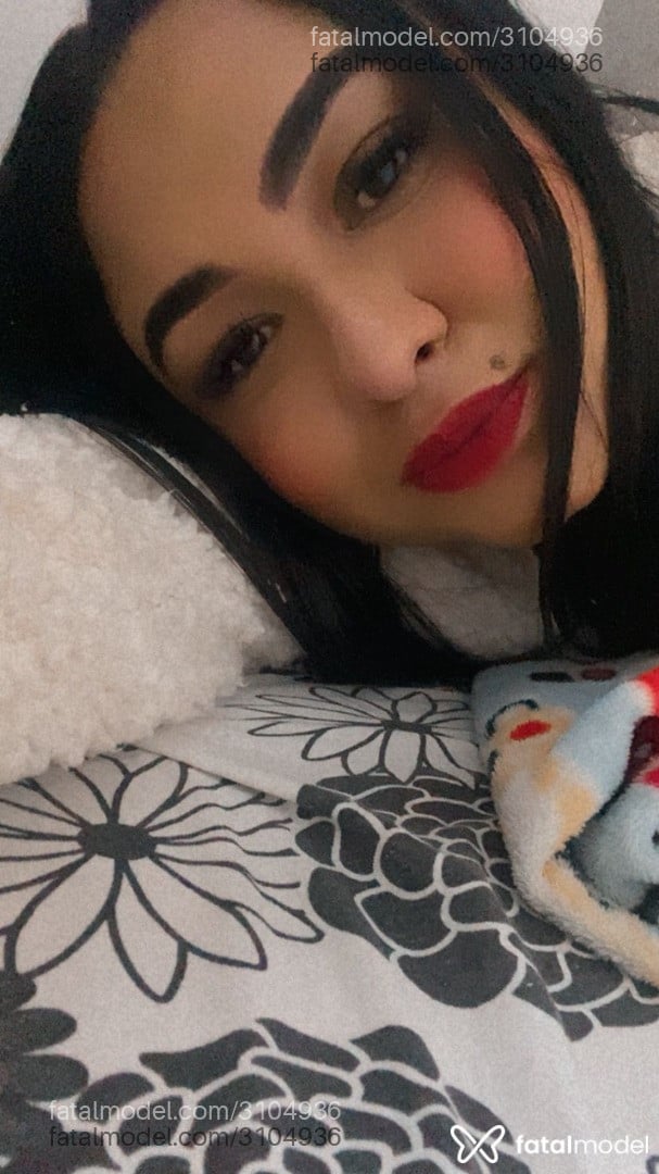 Acompanhante mulher morena (o) de olhos castanhos - Nayara Silva