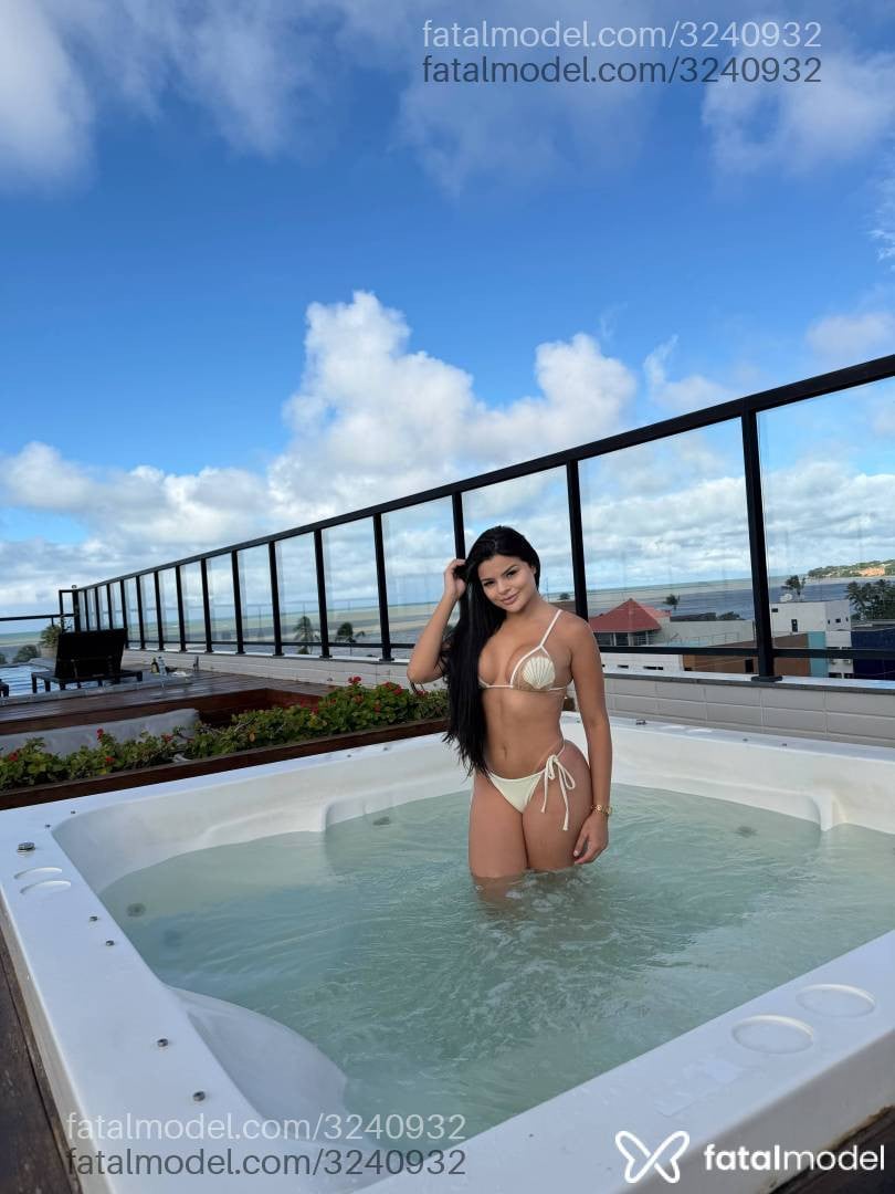 Acompanhante mulher morena (o) de olhos castanhos em João Pessoa - Melissa