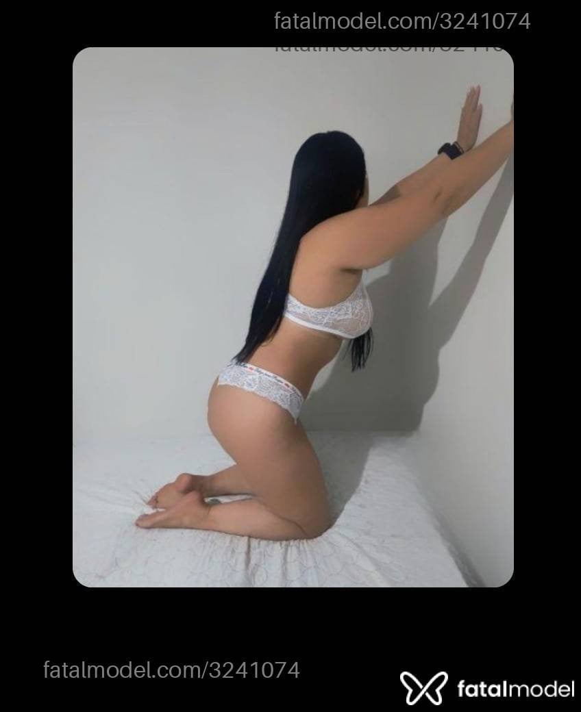 Acompanhante mulher morena (o) de olhos pretos - Raquel Sayuri