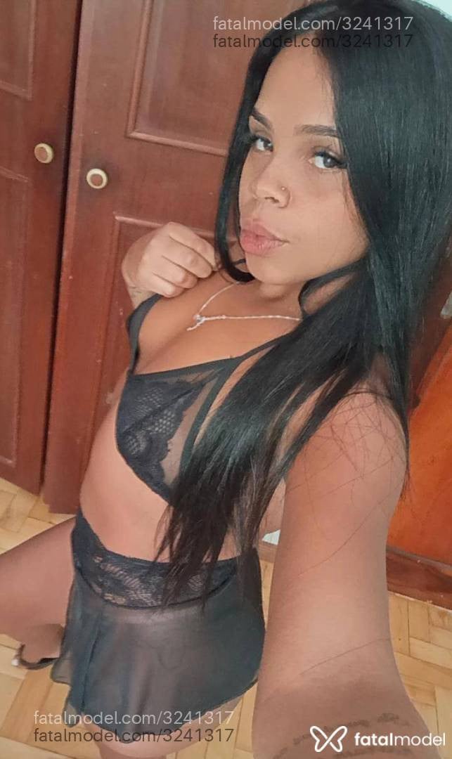 Acompanhante mulher morena (o) de olhos castanhos - Vivii Bitencourt