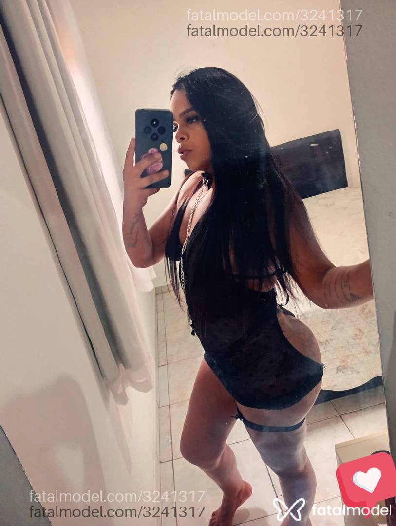 Acompanhante mulher morena (o) de olhos castanhos - Vivii Bitencourt
