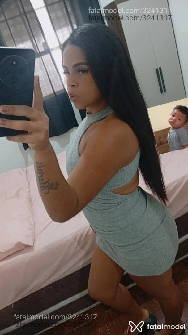 Acompanhante mulher morena (o) de olhos castanhos - Vivii Bitencourt