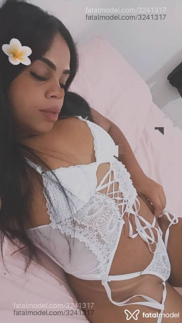 Acompanhante mulher morena (o) de olhos castanhos - Vivii Bitencourt