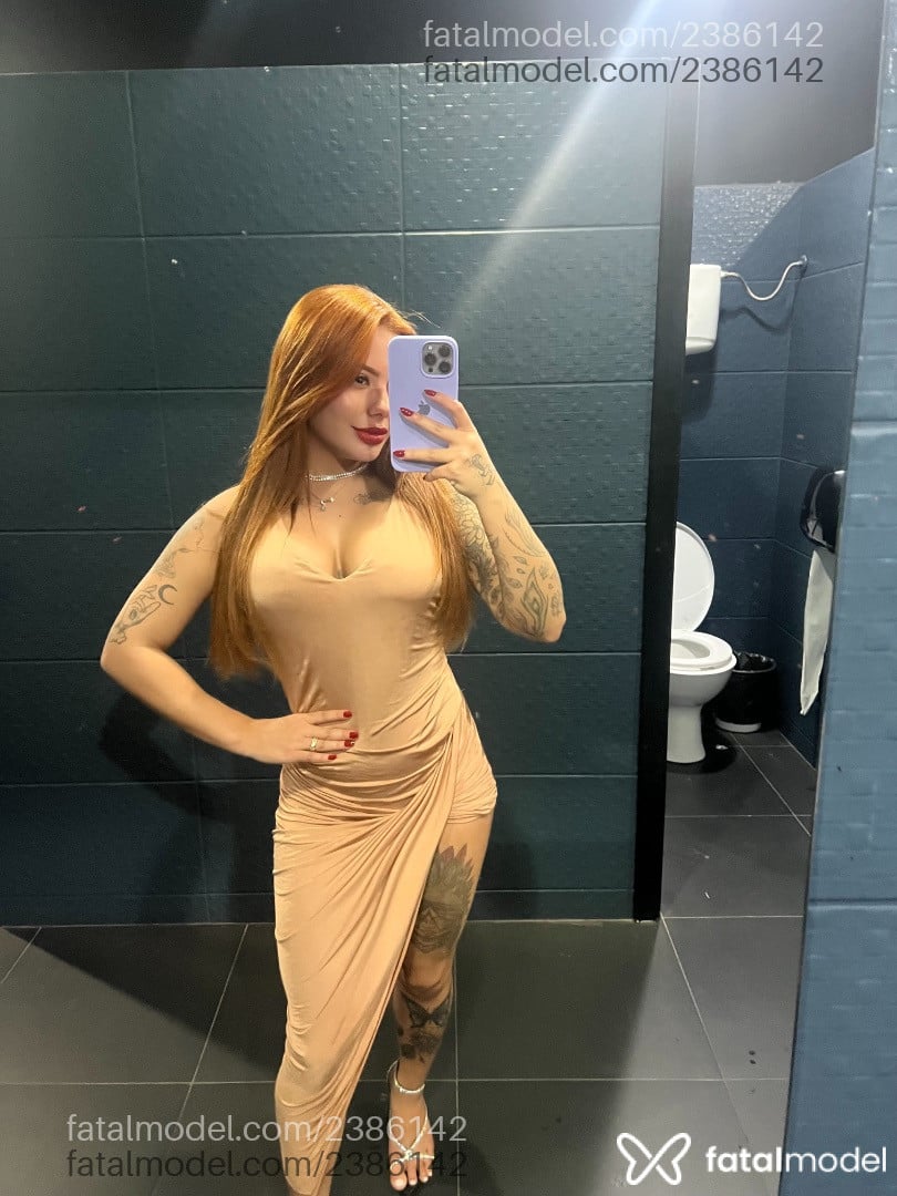 Acompanhante mulher loira (o) de olhos castanhos - Isabela Laurent