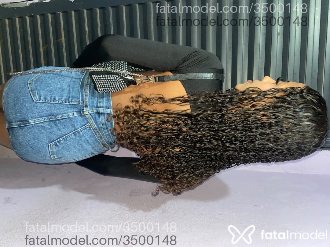 Acompanhante mulher com cabelo castanho de olhos castanhos - Melissa Ramos