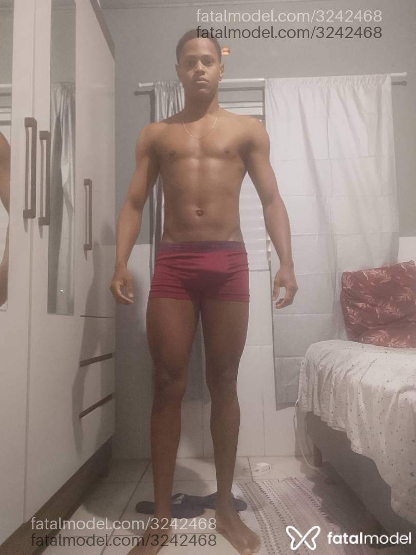 Acompanhante homem morena (o) de olhos pretos em Florianópolis - Sidney