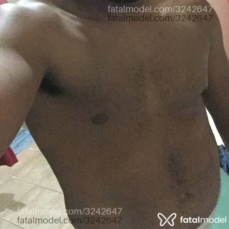Acompanhante homem morena (o) de olhos pretos - Romeu Acompanhante homem morena (o) de olhos pretos - Romeu