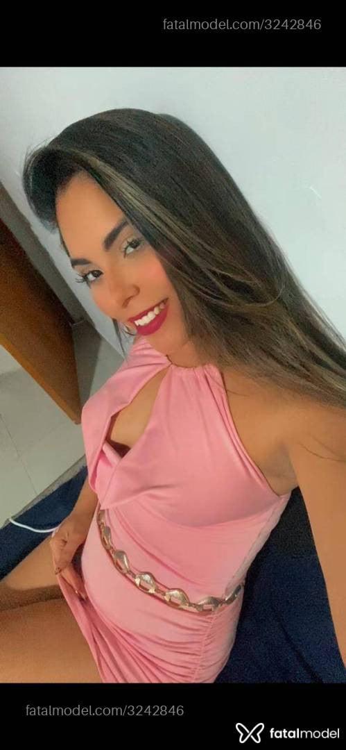 Acompanhante mulher com cabelo castanho de olhos castanhos em Caldas Novas - Julía
