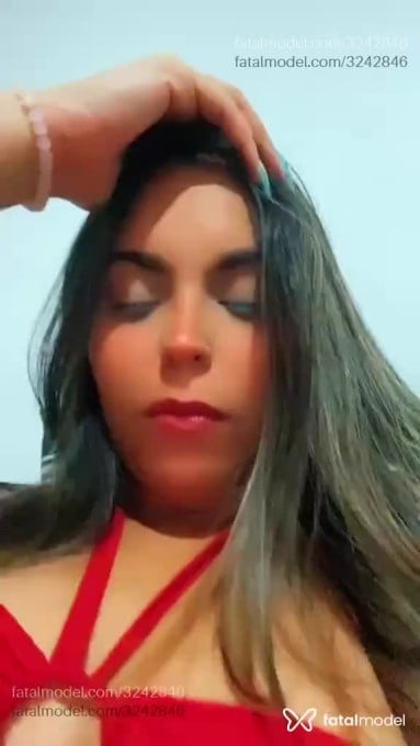 Acompanhante mulher com cabelo castanho de olhos castanhos em Caldas Novas - Julía