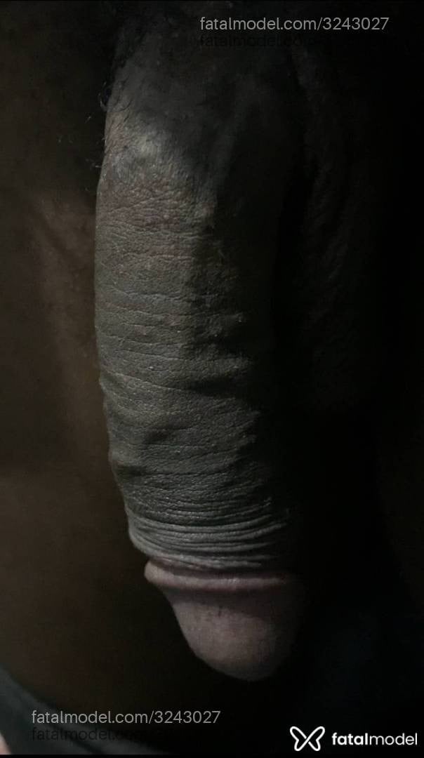 Acompanhante homem morena (o) de olhos pretos - Pretinhoo