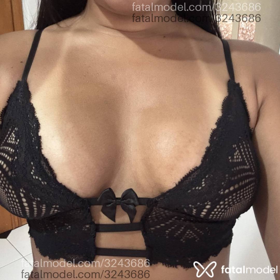 Acompanhante mulher morena (o) de olhos castanhos em Colatina - Julia Massaro