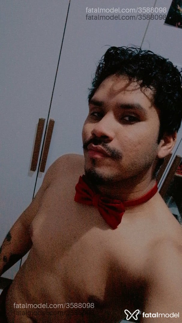 Acompanhante homem morena (o) de olhos pretos - Bonnie